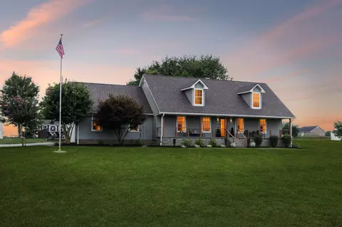 Exterior - 6683 E Benton Rd, Springfield, TN 37172 photo 2 of 18