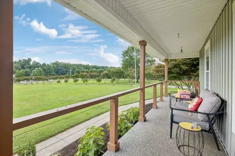 Exterior - 6683 E Benton Rd, Springfield, TN 37172 photo 7 of 18