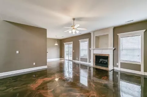 Living - 210 Steelson Way, Murfreesboro, TN 37128 photo 3 of 3