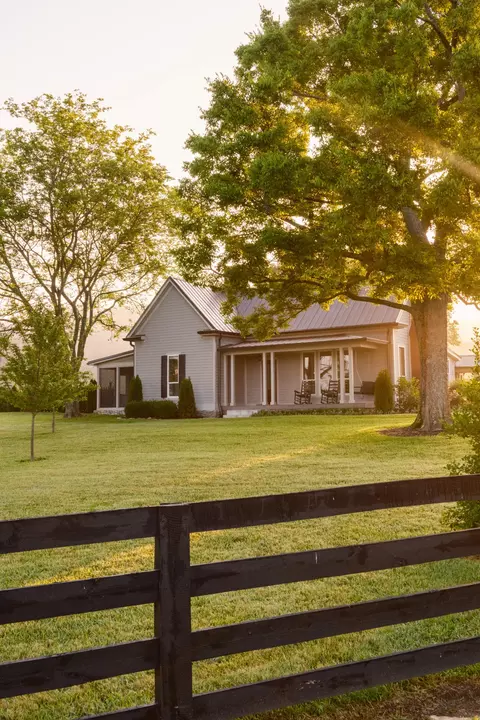 1990 Dr Robinson Rd, Spring Hill, TN 37174