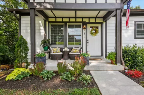 66 Crestview Dr, Mount Juliet, TN 37122