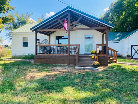 2019 Pinnacle Rd, Pleasant View, TN 37146