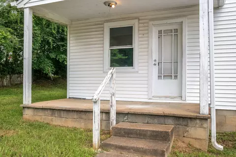 Exterior - 109 Riverside Dr, Centerville, TN 37033 photo 6 of 7