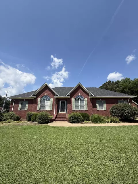 1303 5th Ave, Lawrenceburg, TN 38464