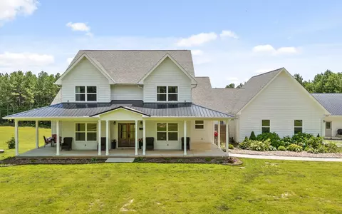 17 Wild Iris Ln, Signal Mountain, TN 37377