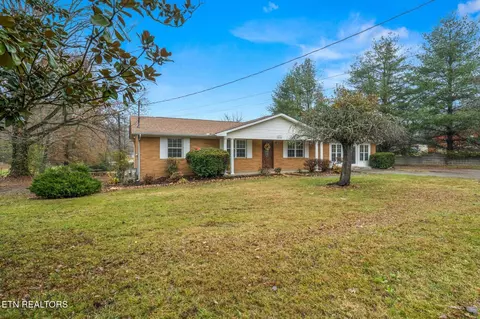 5955 Babelay Rd, Knoxville, TN 37924