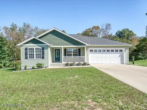 103 Farmington Ln, Crossville, TN 38555