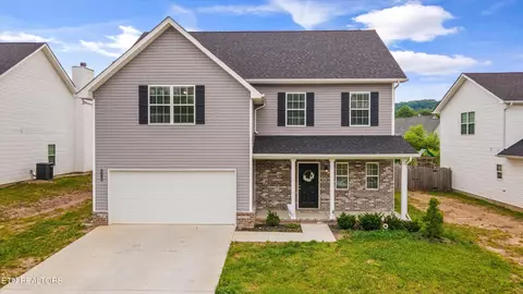 8216 Zodiac Ln, Powell, TN 37849