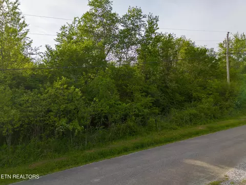 33 Texas Ln, Kingston, TN 37763