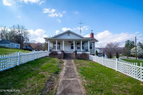 219 S Ridge Ave, Rockwood, TN 37854