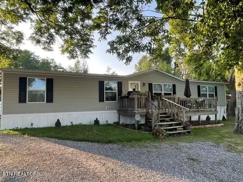 813 N Holly St, Monterey, TN 38574