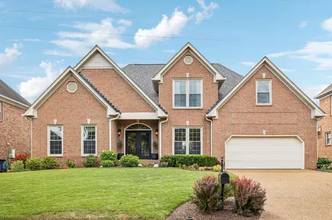 512 Forrest Park Cir, Franklin, TN 37064