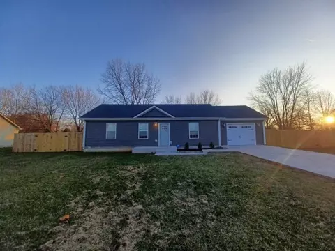 240 Indiana Ave, Oak Grove, KY 42262