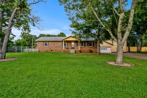 194 Sullivan Trl, La Vergne, TN 37086