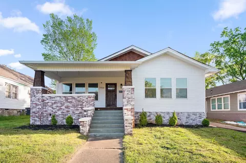 1703 E 14th St, Chattanooga, TN 37404