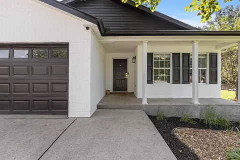 7220 Hidden Lake Dr, Fairview, TN 37062