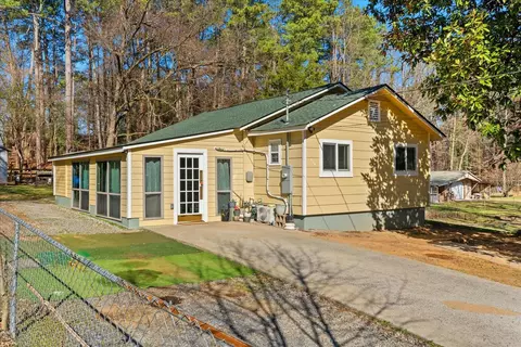 216 Hewitt Dr, Dalton, GA 30721