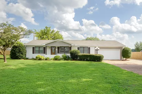 7226 Knollwood St, Florence, AL 35634