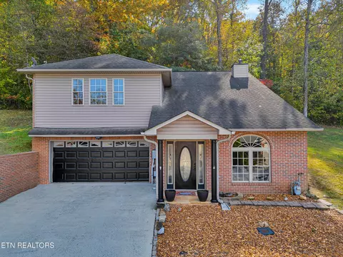 5015 Fairgrounds Pl, Kingston, TN 37763