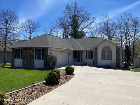 106 Windsor Rd, Crossville, TN 38558