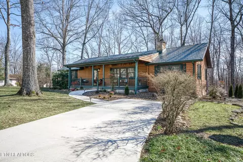 252 Lakeview Dr, Crossville, TN 38558