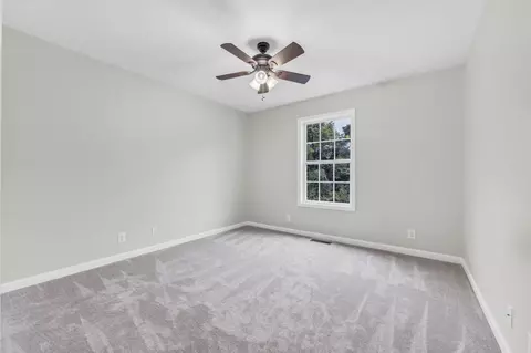 Bedroom - 3190 Marthas Chapel Rd, Cunningham, TN 37052 photo 2 of 6