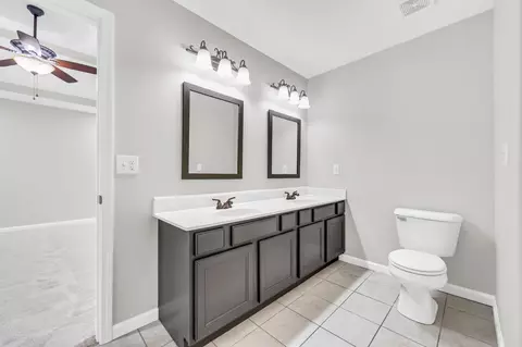 Entry Way - 3190 Marthas Chapel Rd, Cunningham, TN 37052 photo 2 of 2