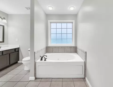 Bath - 3190 Marthas Chapel Rd, Cunningham, TN 37052 photo 1 of 3