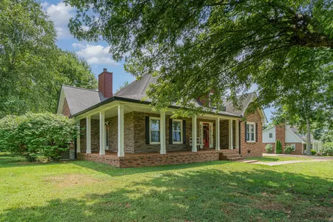 461 Tyler Ct, Cottontown, TN 37048
