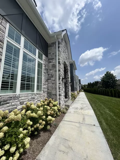 502 Flag Ct, Gallatin, TN 37066