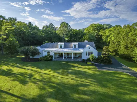 1718 Otter Creek Rd, Nashville, TN 37215