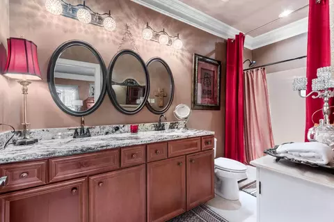Bath - 132 Ormesby Pl, Franklin, TN 37064 photo 1 of 5