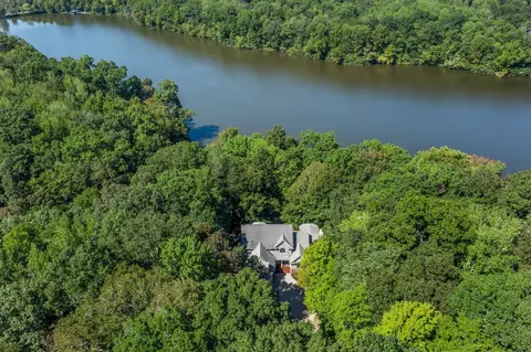 415 Cooksey Batson Rd, Charlotte, TN 37036