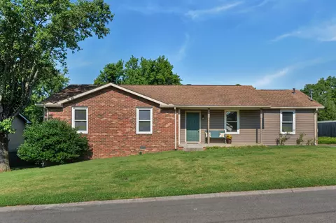 102 Redondo Ct S, Hendersonville, TN 37075