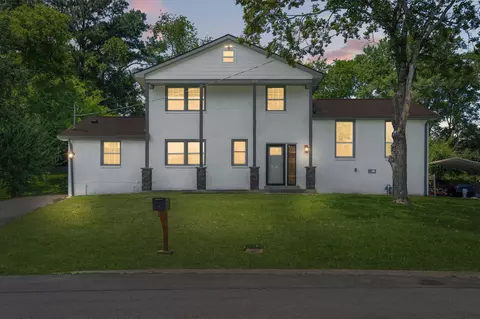 4931 Sherman Oaks Dr, Nashville, TN 37211