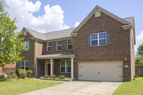 1005 Lacebark Ln, Hendersonville, TN 37075