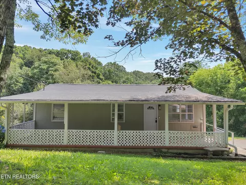 233 Delozier Ln, Rockwood, TN 37854