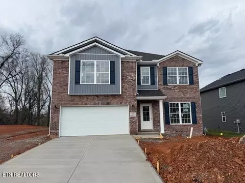3521 Crimson Cir, Maryville, TN 37801