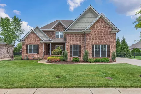 1924 Fairhaven Ln, Murfreesboro, TN 37128
