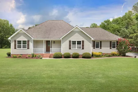 1049 Everett Dr, Smyrna, TN 37167