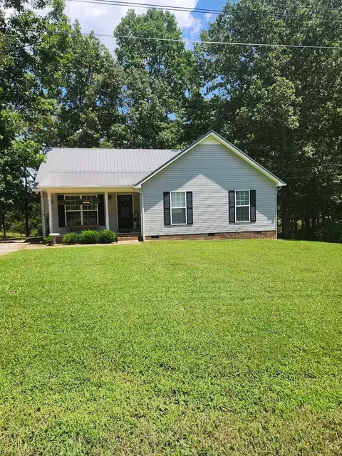 36 White Oak Dr, Leoma, TN 38468