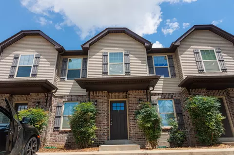 1775 Spring Water Dr, Clarksville, TN 37040