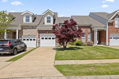 7825 Legacy Park Ct, Chattanooga, TN 37421