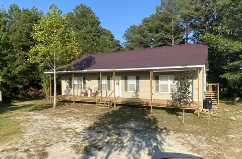 359 Cunningham Ln, Lobelville, TN 37097