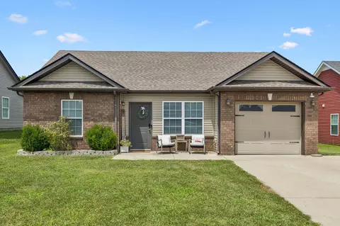 608 Hollow Crst, Clarksville, TN 37042