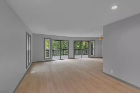 Living - 4945 Palestine Rd, Springfield, TN 37172 photo 2 of 7
