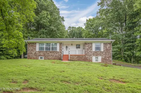3571 E Town Creek Rd, Lenoir City, TN 37772