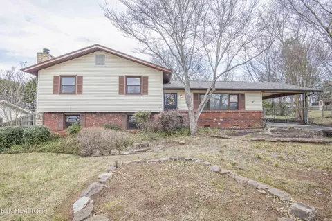 6741 Heatherbrook Dr, Knoxville, TN 37931