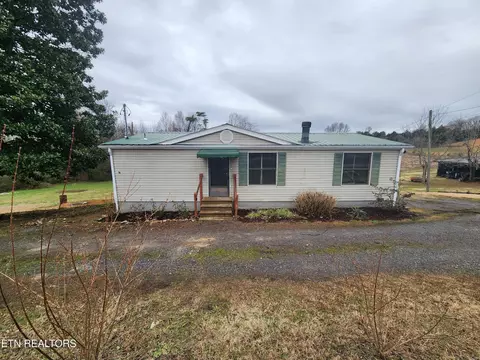 1122 County Farm Rd, Madisonville, TN 37354