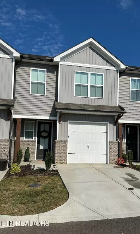 375 Harper Village Way, Lenoir City, TN 37771